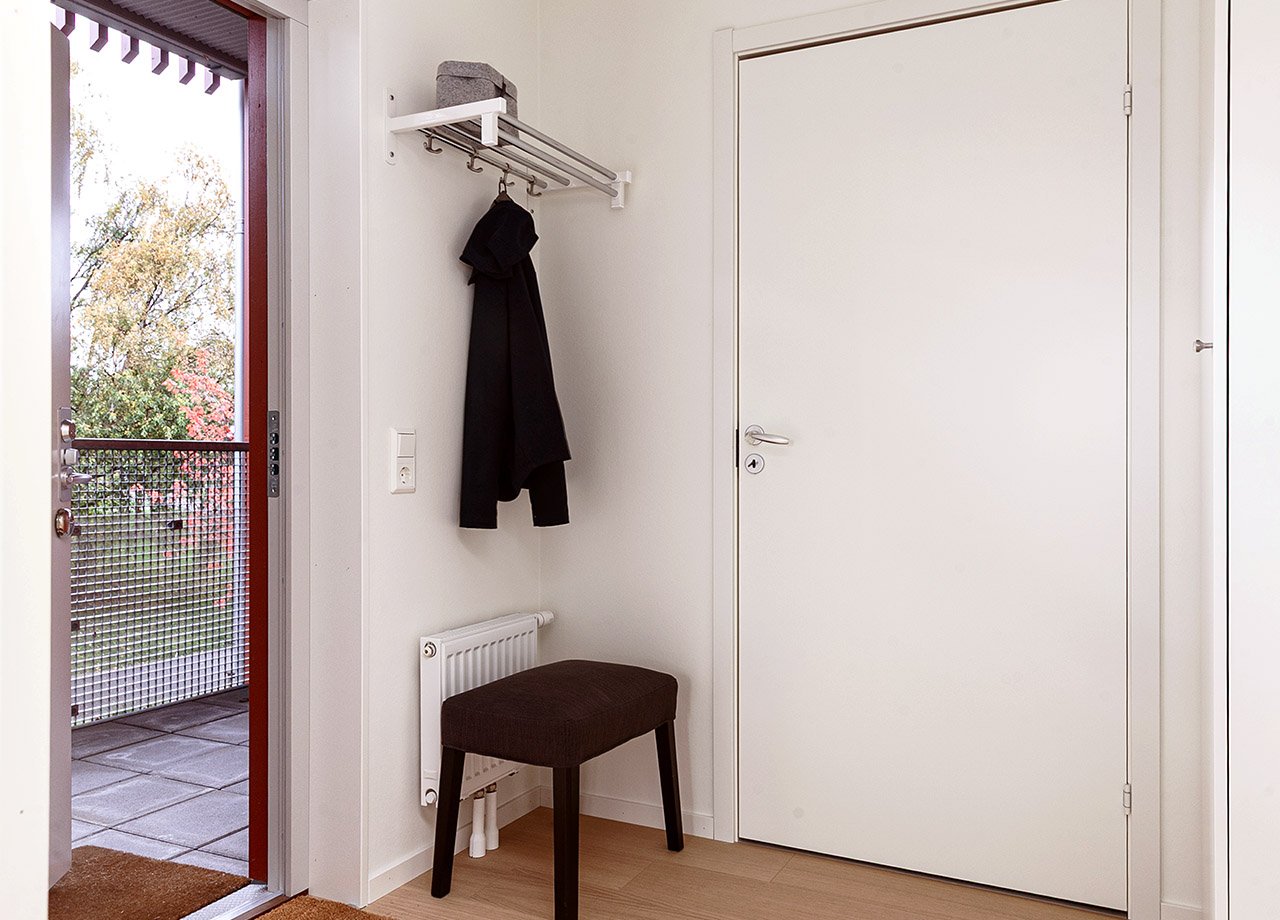 Entré i BoKlok lägenhet 2 rum och kök.