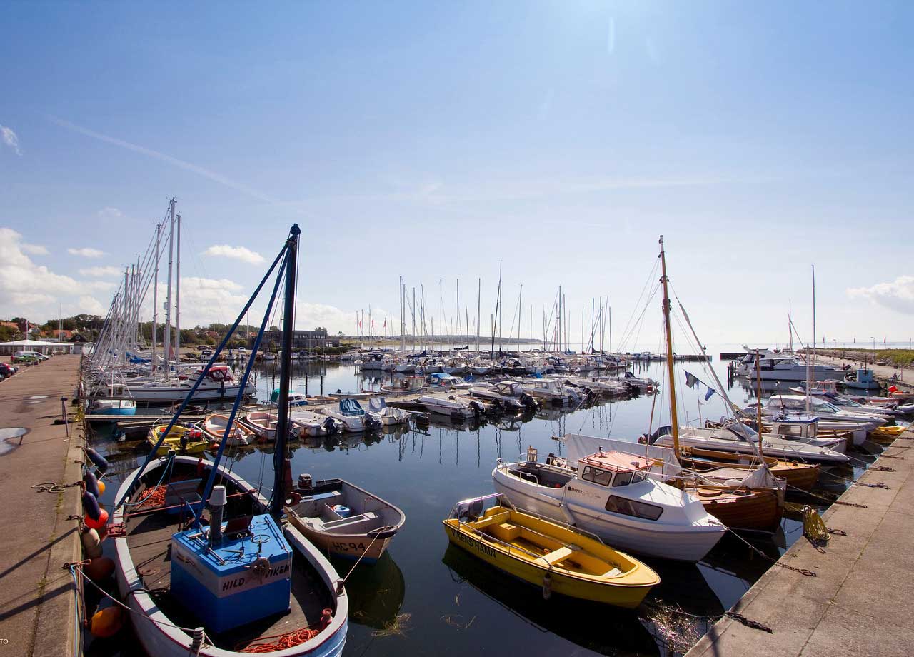 Foto på båtar i Vikens Hamn